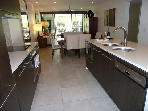 Penthouse 239 At See Temple Port Douglas - Hotel NSW 2