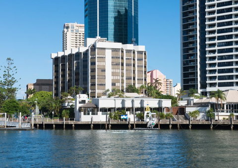 Tiki Hotel Apartments Surfers Paradise - Hotel NSW 4