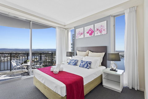 Beach Stay - Ocean & Riverview Resort Chevron Renaissance Central Surfers Paradise - Hotel NSW 8
