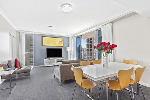 Beach Stay - Ocean & Riverview Resort Chevron Renaissance Central Surfers Paradise - Hotel NSW 10