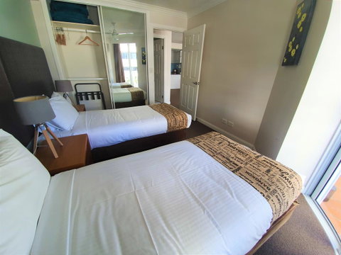 Broadbeach Holiday Apartments - Hotel NSW 6