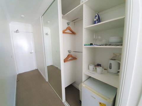 Broadbeach Holiday Apartments - Hotel NSW 18