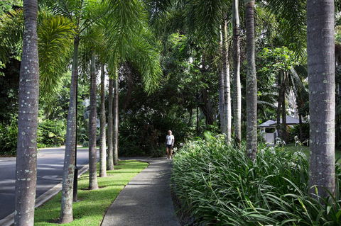 Oasis At Palm Cove - Hotel NSW 4