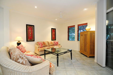Oasis At Palm Cove - Hotel NSW 1
