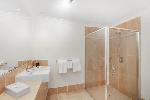 Mantra Aqueous On Port - Hotel NSW 14