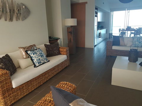 Penthouse On Bright Point - Hotel NSW 4