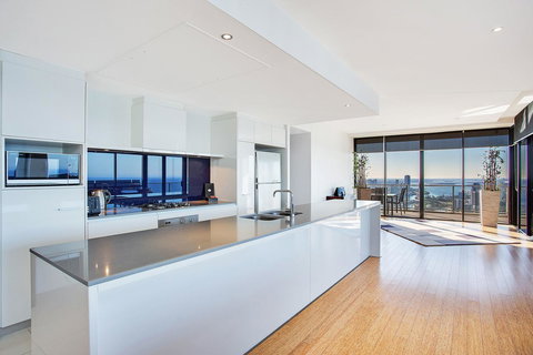 Mantra Circle On Cavill - Hotel NSW 3