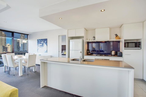 Mantra Circle On Cavill - Hotel NSW 19