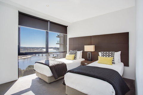 Mantra Circle On Cavill - Hotel NSW 23