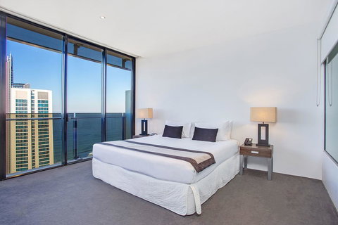 Mantra Circle On Cavill - Hotel NSW 9