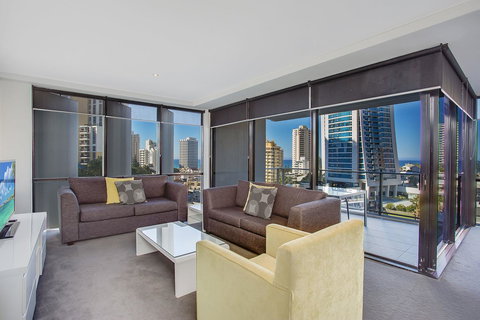 Mantra Circle On Cavill - Hotel NSW 21