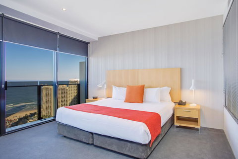 Mantra Circle On Cavill - Hotel NSW 27