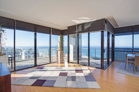 Mantra Circle On Cavill - Hotel NSW 1