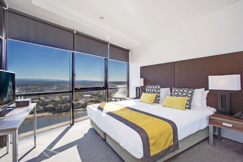 Mantra Circle On Cavill - Hotel NSW 39