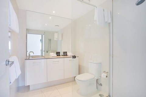 Mantra Circle On Cavill - Hotel NSW 4