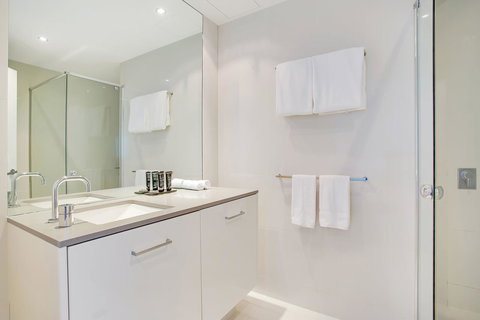 Mantra Circle On Cavill - Hotel NSW 18