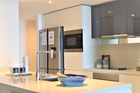 Gold Coast Private Apartments - H Residences, Surfers Paradise - Hotel NSW 4