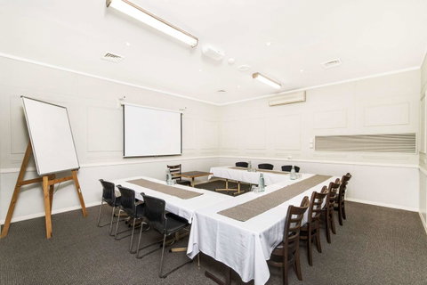 The Robert Towns - Hotel NSW 19