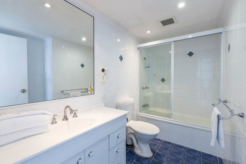 South Pacific Plaza - Official - Hotel NSW 21
