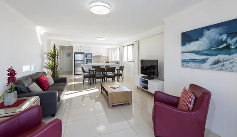 South Pacific Plaza - Official - Hotel NSW 3