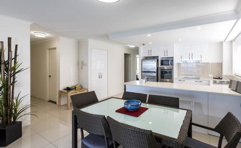 South Pacific Plaza - Official - Hotel NSW 2