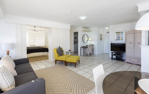 South Pacific Plaza - Official - Hotel NSW 25