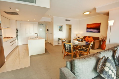 Reflection On The Sea - Hotel NSW 16