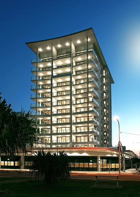Pure Kirra - Hotel NSW 2