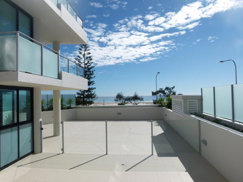 Pure Kirra - Hotel NSW 17