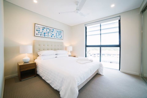 Pure Kirra - Hotel NSW 4