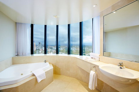 Crowne Plaza Surfers Paradise, An IHG Hotel - Hotel NSW 41