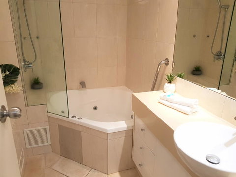 Gemini Court Holiday Apartments - Hotel NSW 41