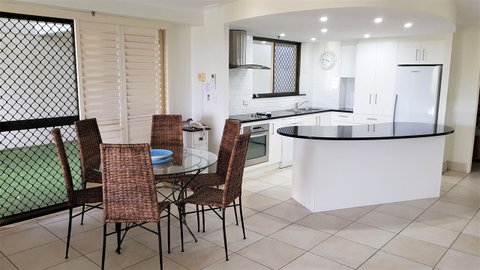 Gemini Court Holiday Apartments - Hotel NSW 17