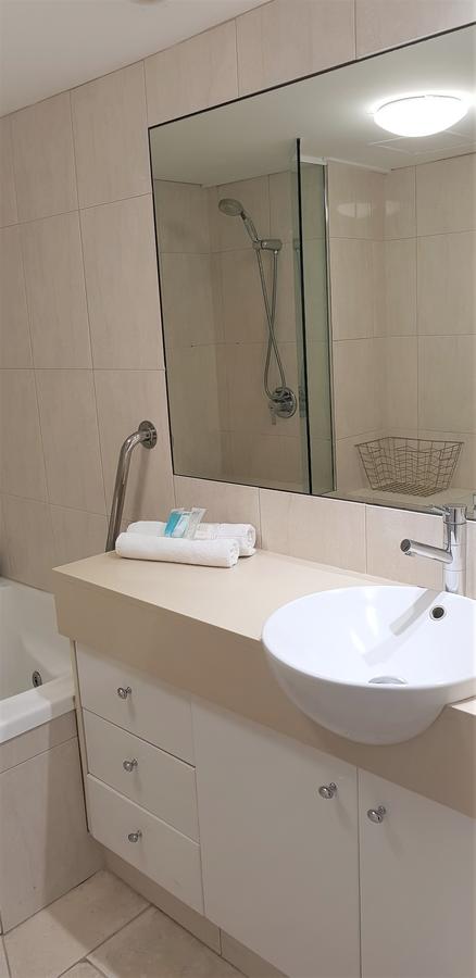 Gemini Court Holiday Apartments - Hotel NSW 20