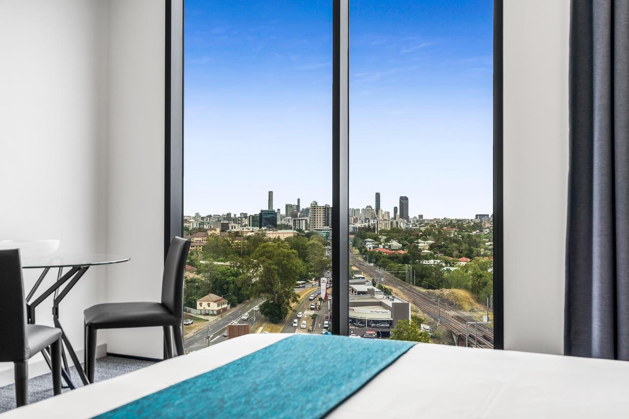 Taringa QLD Hotel NSW