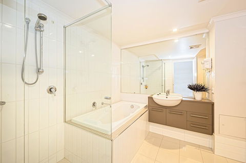 On The Bay Apartments - Hotel NSW 16