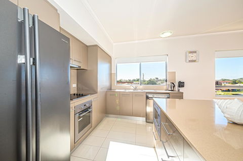 On The Bay Apartments - Hotel NSW 3