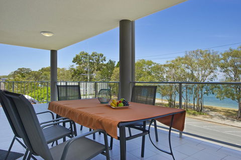 On The Bay Apartments - Hotel NSW 7