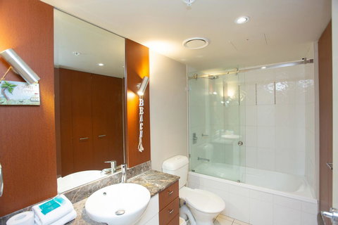 Chevron Renaissance - Private Apartments - Hotel NSW 4