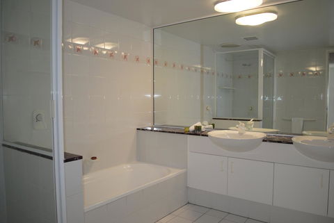 BeachView Apartments At Villa Paradiso - Hotel NSW 5