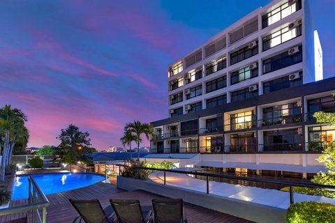 Sunshine Tower Hotel - Hotel NSW 3