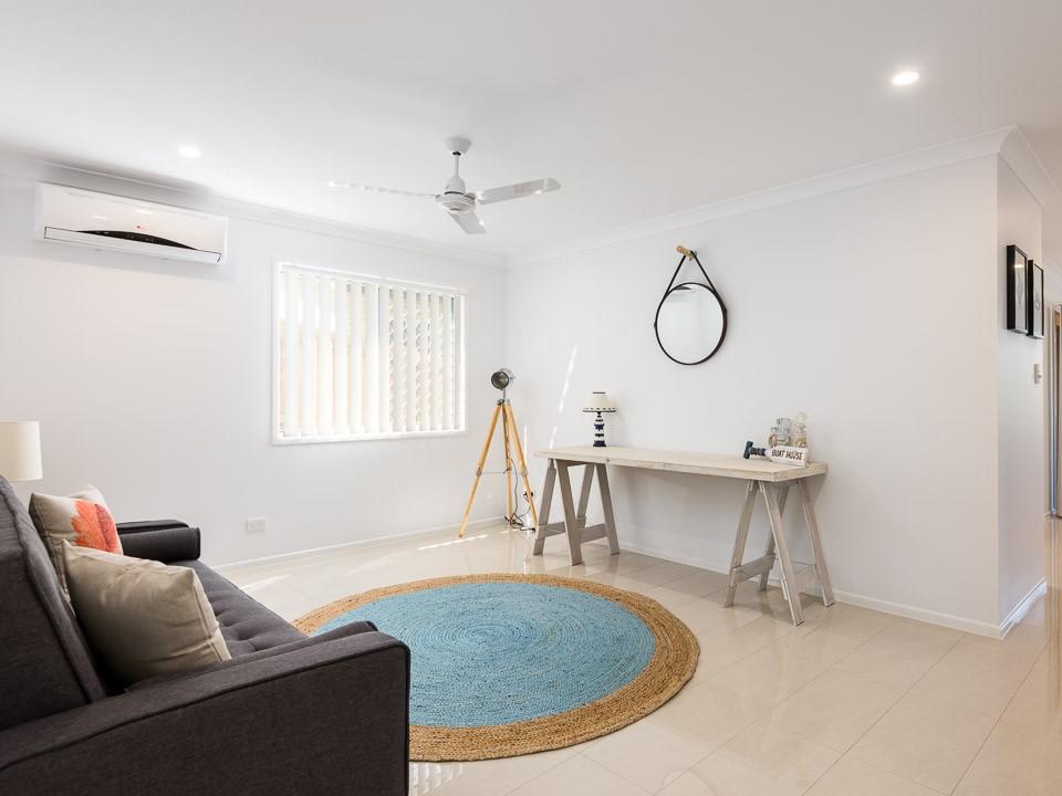 Lota QLD Hotel NSW