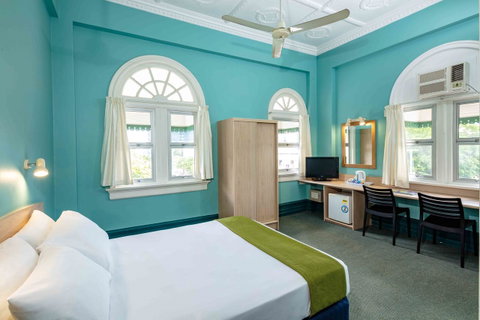 Hides Hotel - Hotel NSW 20