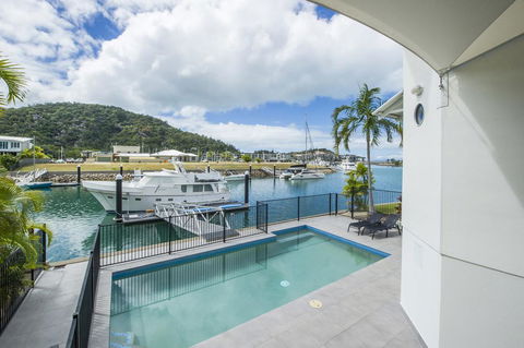 Waters Edge Townhouse 2 - Hotel NSW 2