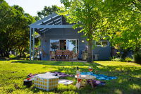 Book Daylesford Accommodation Vacations Hotel NSW Hotel NSW