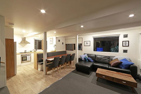 Wedgetail - Hotel NSW 2