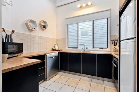 Whiskey Flat 2 - Hotel NSW 1