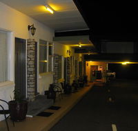 White Manor Motel - Hotel NSW