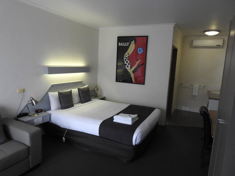 Wine Village Motor Inn - Hotel NSW 0