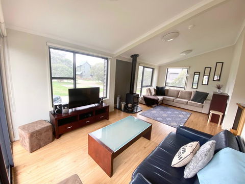 Winterfell - Hotel NSW 1